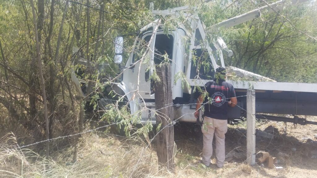 ACCIDENTE VIAL EN ALLENDE REPORTAN PERSONAS LESIONADAS Punto X Punto