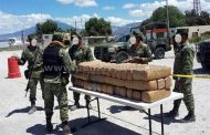 DETIENEN EN GALEANA A CHÓFER DE TRAILER QUIEN TRANSPORTABA DROGA ESCONDIDA EN DOBLE FONDO.