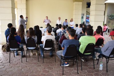 Entregan pago del programa Jóvenes al Empleo