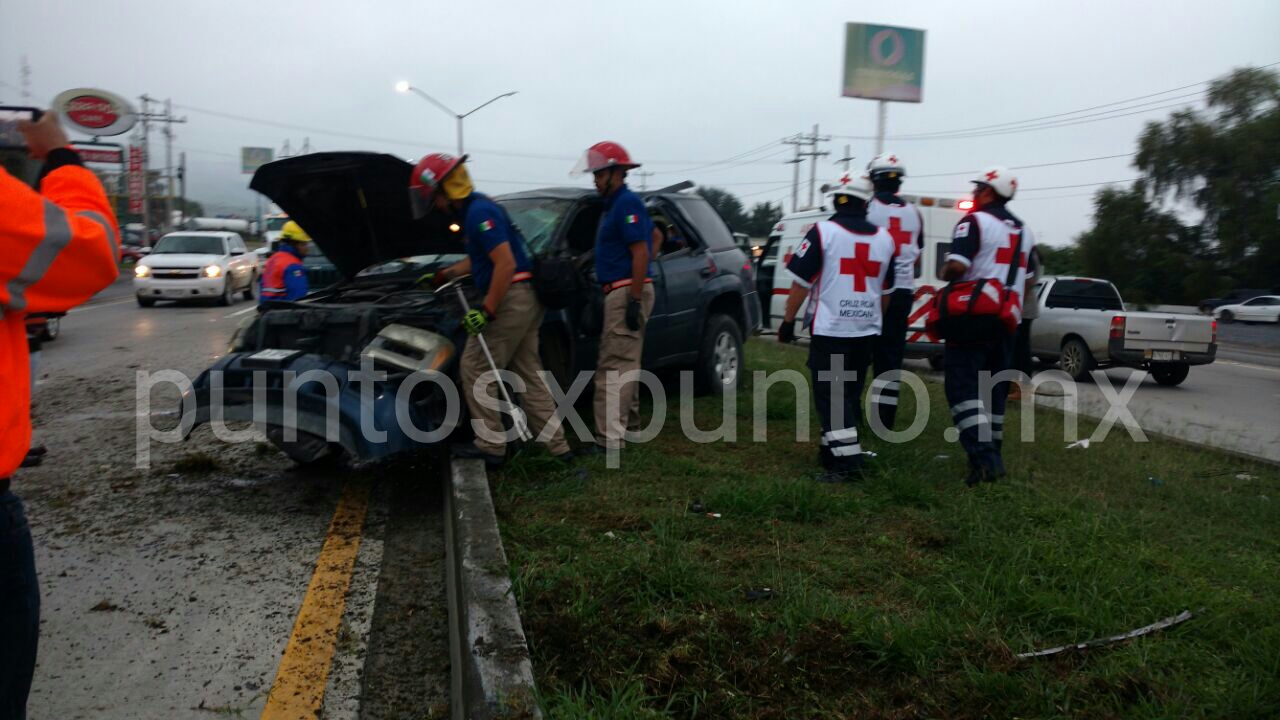 VOLCADURA EN CARRETERA NACIONAL EN ALLENDE, REPORTAN HERIDOS.