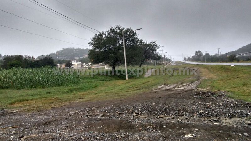 MOVILIZA A LA POLICIA EL INCENDIO DE UNA CAMIONETA EN MONTEMORELOS.