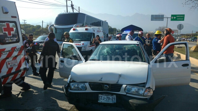 CHOQUE EN ALLENDE DEJA COMO RESULTADO CINCO PERSONAS HERIDAS.