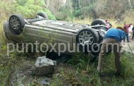 CAE PAREJA DE ABUELITOS A PUENTE DE RIO RAMOS