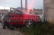 TRAILER IMPACTA CAMIONETA EN CARRETERA ALLENDE, CADEREYTA, REPORTAN UNA PERSONA HERIDA.