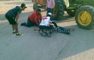 DOS ACCIDENTES DE MOTOCICLISTAS, EN UNO SE ENCONTRABAN EBRIOS, LOS ATROPELLA TRACTOR.