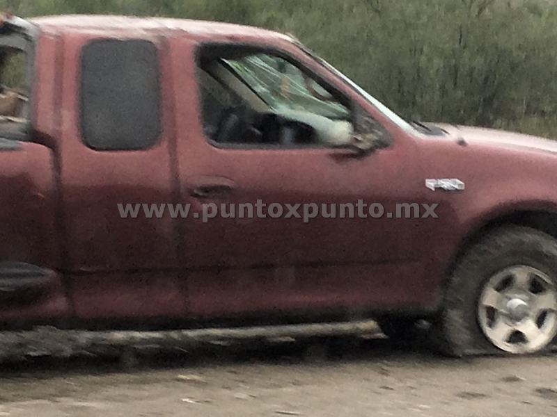 VOLCADURA EN CARRETERA NACIONAL KM 200 EN MMORELOS.