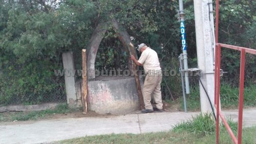 CAE PERSONA A NORIA EN MONTEMORELOS, LO RESCATA POLICÍA Y PROTECCIÓN CIVIL.