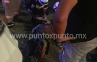 CONDUCTOR IMPACTA A MOTOCICLISTA Y HUYE