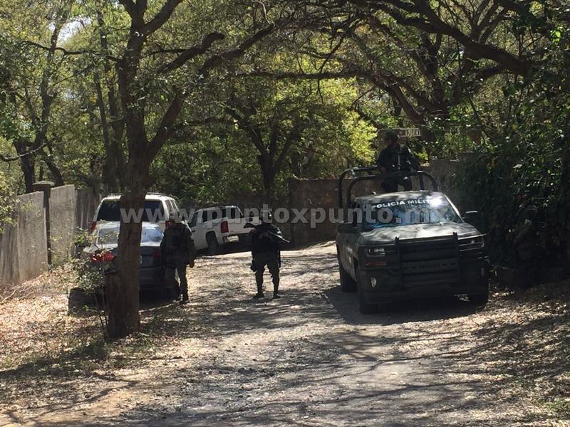 LOCALIZAN A UNA PERSONA SIN VIDA EN SANTIAGO, ARMAS, DROGA Y UN AUTO BMW EN CATEO REALIZADO POR AUTORIDADES ESTATALES Y FEDERALES.