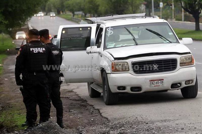 FUERZA CIVIL DETIENEN A HOMBRES ARMADOS EN UNA PERSECUCIÓN.