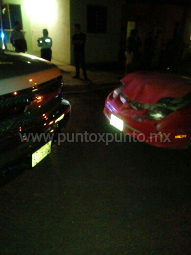 CHOQUE DE FRENTE ENTRE DOS VEHICULOS EN AVENIDA DE MONTEMORELOS.