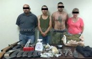 DETIENEN A CUATRO CON ARMAS DE FUEGO Y DROGA, ENTRE LOS DETENIDOS SE ENCONTRABA UNA MUJER CON EL GRUPO ARMADO.