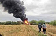 INCENDIO MOVILIZA A LAS AUTORIDADES DE PEMEX Y PROTECCION CIVIL, DETECTAN TOMA CLANDESTINA.