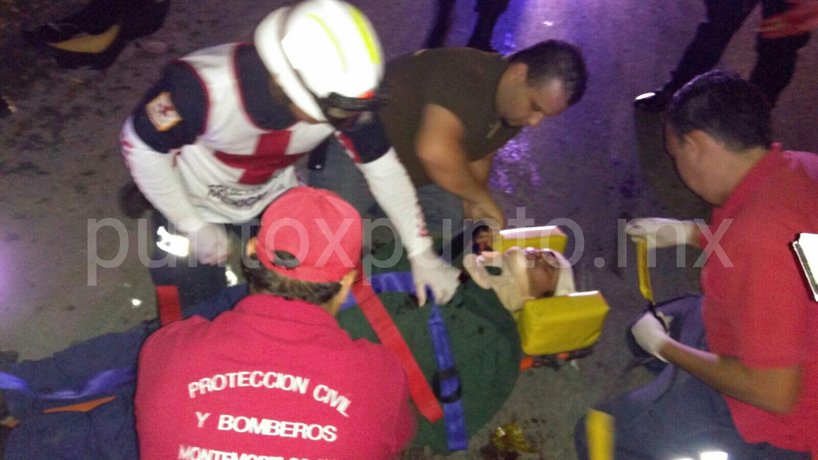 CONDUCTOR DE MOTOCICLETA RESULTA HERIDO EN CHOQUE CON AUTOMOVIL, RESPONSABLE ESCAPA, LOCALIZAN PLACA DEL VEHICULO PARTICIPANTE.