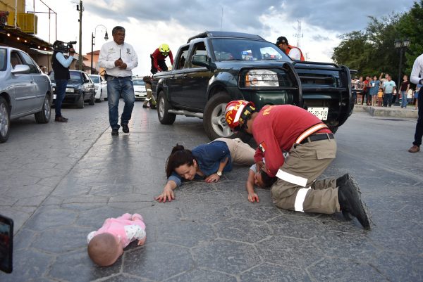 Realizan simulacro vial para concientizar sobre las consecuencias de manejar alcoholizado