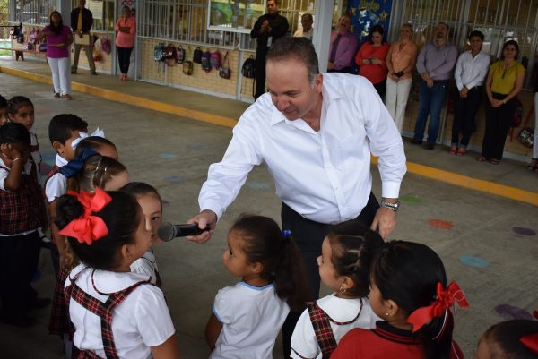 Jardín de Niños “Pablo Neruda” recibe a “Alcalde en tu Escuela”