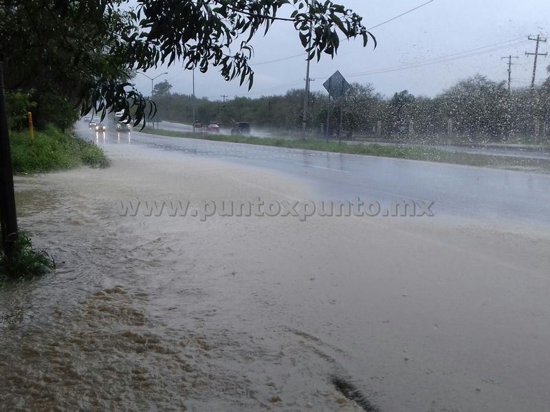 FUERTES LLUVIAS E INUNDACIONES EN CANOAS EN MMORELOS.