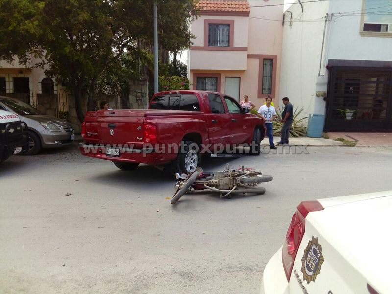 HERIDO CONDUCTOR DE MOTOCICLETA EN CHOQUE EN COLONIA DE MMORELOS.