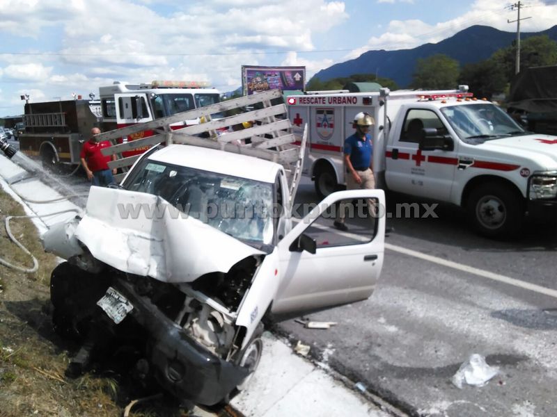 UNA PERSONA PRENSADA Y UNA MAS HERIDA EN CHOQUE REGISTRADO EN CARRETERA NACIONAL.