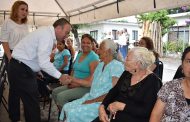 Agradecen a Javier Treviño por llevar “Miércoles Contigo” al Barrio Zaragoza