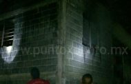 INCENDIO EN VIVIENDA EN MMORELOS, ACUDE PROTECCIÓN CIVIL Y BOMBEROS