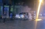 INCENDIO DE CAMIONETA MOVILIZA A PROTECCIÓN CIVIL Y BOMBEROS DE MMORELOS