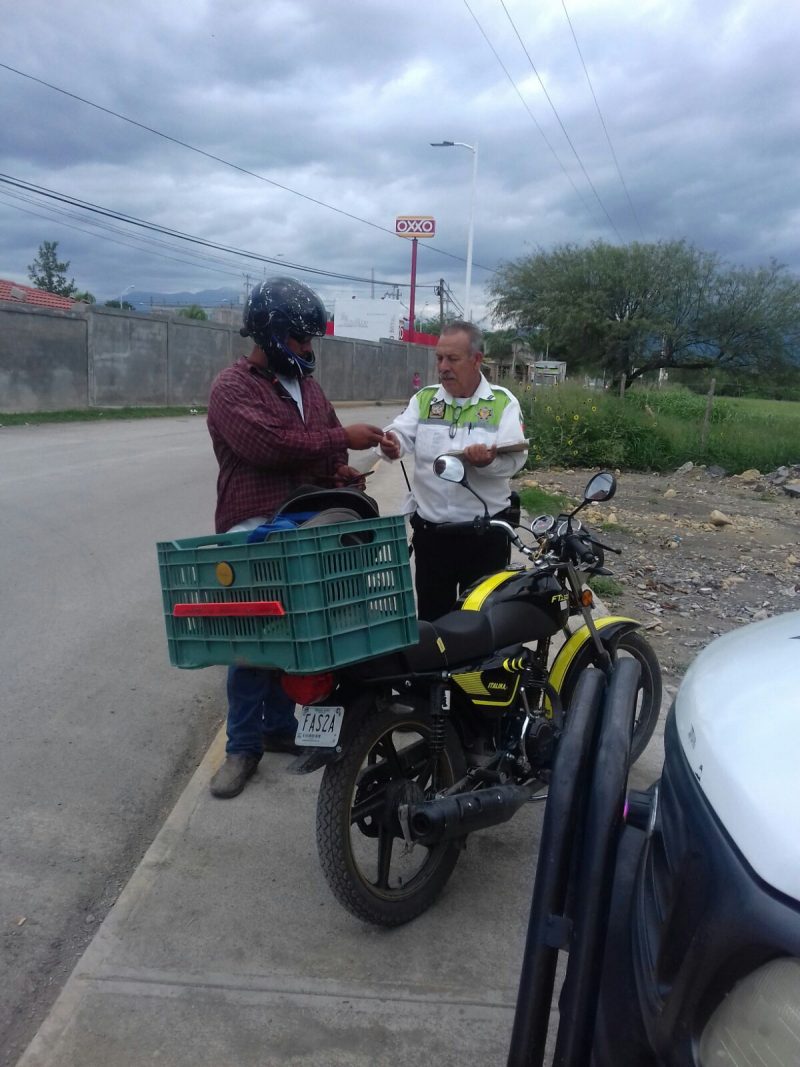 Inician operativo de revisión a motocicletas