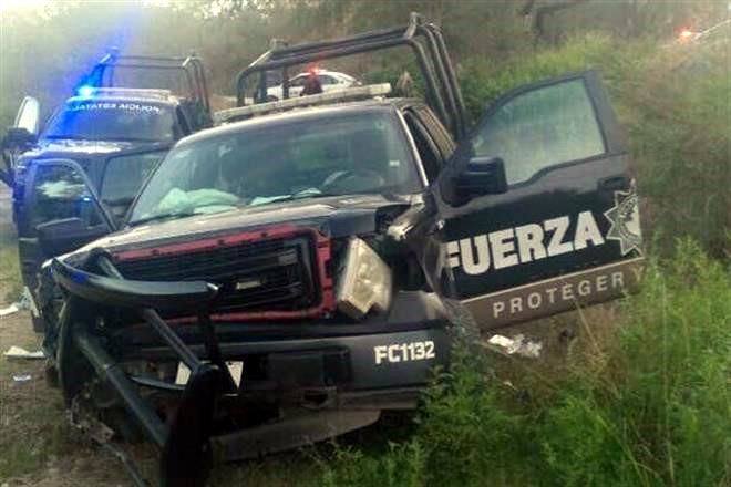 CUATRO ELEMENTOS DE FUERZA CIVIL HERIDOS AL VOLCAR LA UNIDAD QUE TRIPULABAN.