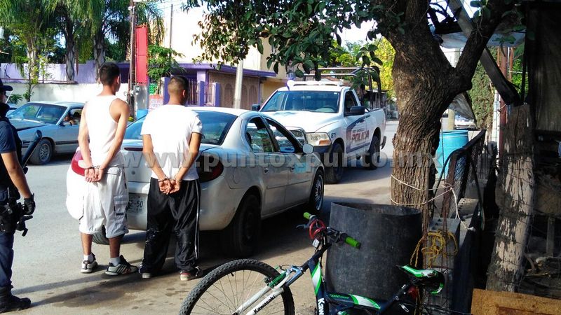 LOS DETIENE LA POLICIA A CONDUCTOR Y ACOMPAÑANTE POR ATROPELLA A CICLISTA.