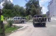 CHOCAN DOS CAMIONETAS EN CRUCE DE CALLES EN SUCRE SANTIAGO REPORTAN DAÑOS.