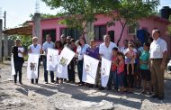 Arrancan pavimentación con concreto hidráulico de la calle La Cruz