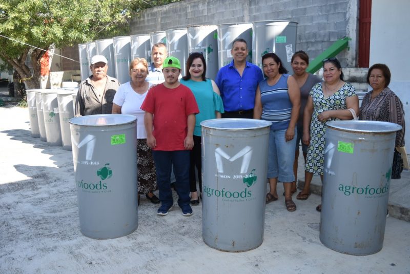 Entregan tambos para almacenar agua