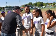 Impulsa Javier Treviño el softbol femenil en Montemorelos, ilumina “Rincón de La Amistad”