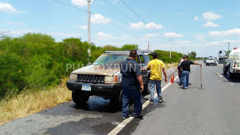 INCENDIO DE CAMIONETA MOVILIZA A PROTECCIÓN CIVIL DE MMORELOS.