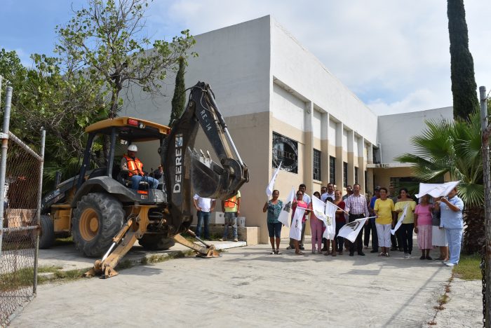 Inician rehabilitación del Centro Cívico Infonavit