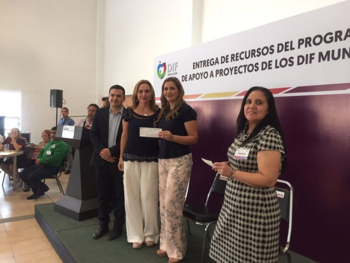 Presidenta del DIF de Montemorelos recibe recurso del programa “Apoyo a proyectos de los DIF Municipales”