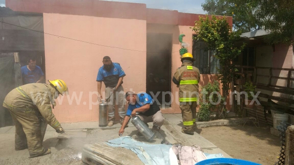 INCENDIO EN UNA VIVIENDA MOVILIZA A BOMBEROS DE LINARES.