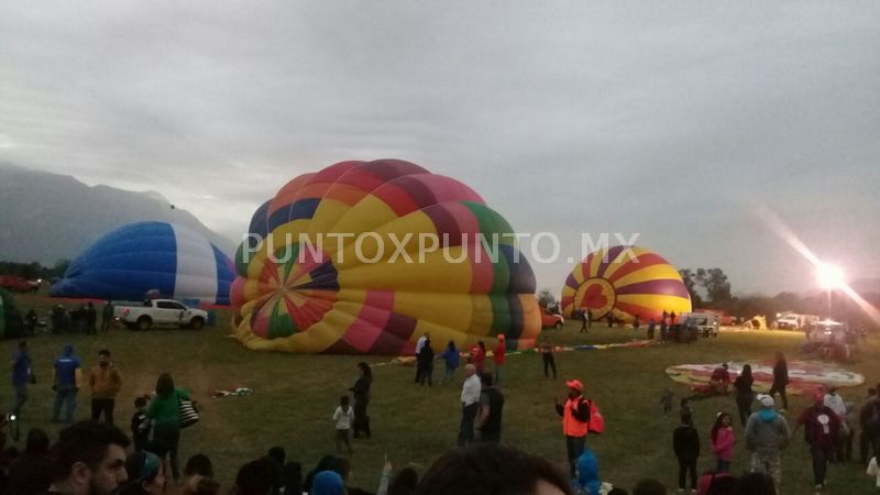 ALERTAN EN SANTIAGO POR GLOBO AEROSTÁTICO QUE DESCIENDE RÁPIDAMENTE, TEMÍAN ACCIDENTE.