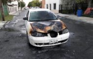 INCENDIO DE UN VEHÍCULO EN ALLENDE MOVILIZA PROTECCIÓN CIVIL Y BOMBEROS.