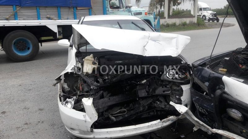 DOS PERSONAS LESIONADAS EN ALLENDE EN CHOQUE DE FRENTE.