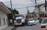 CHOQUE DE CRUCERO EN MMORELOS, MENOR SE PASA ALTO, CHOCA CON TRÁILER.