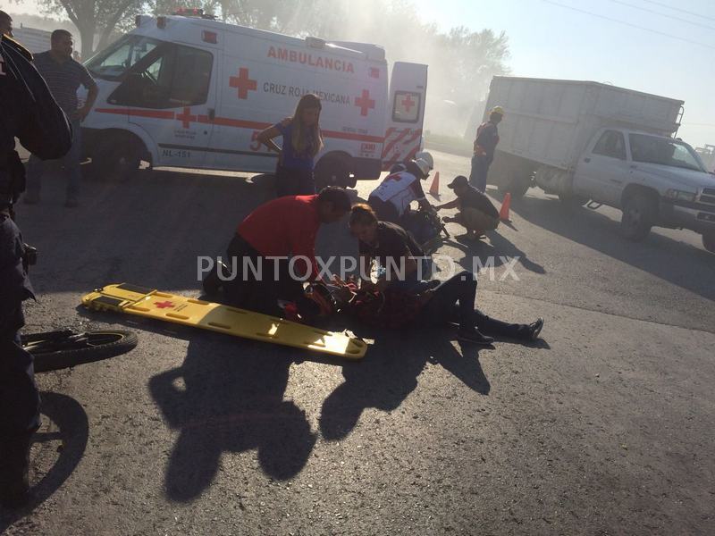 CONDUCTOR DE MOTOCICLETA RESULTA HERIDO AL CHOCAR EN GENERAL TERÁN.