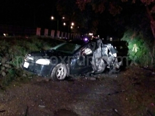 MUERE AL DERRAPAR Y SALIR DE CARRETERA EN CURVA DE CANOAS