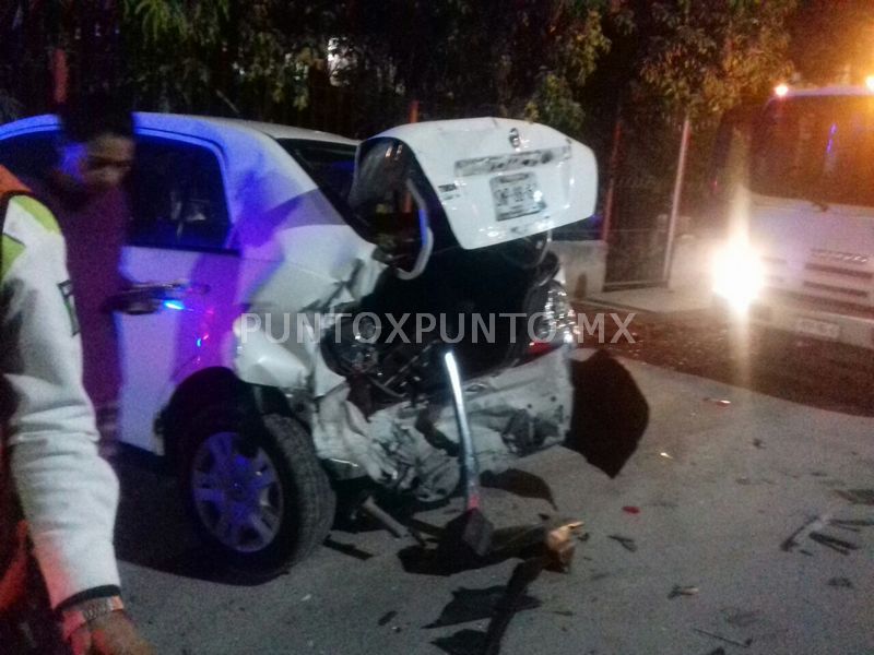 CHOCA AUTO ESTACIONADO, ESCAPA, ES DETENIDO EN COLONIA LOS SABINOS EN MONTEMORELOS.