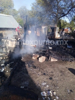 INCENDIO EN UNA VIVIENDA MOVILIZA A PROTECCIÓN CIVIL DE HUALAHUISES.