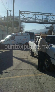 CHOQUE EN SANTIAGO ENTRE MOTO Y CAMIONETA, REPORTAN DAÑOS MATERIALES.