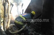 POR ARROJAR COLILLA DE CIGARRO, SE INCENDIA VIVIENDA EN ALLENDE.