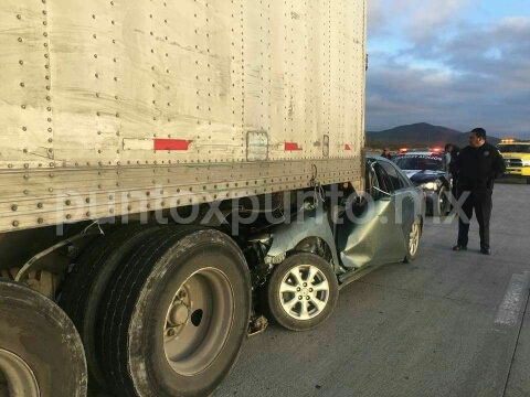 MUERE ELEMENTO FEDERAL AL CHOCAR CONTRA UN TRAILER, EN GALEANA.