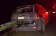 MUERE EN CARRETERA NACIONAL AL PERDER CONTROL DEL VOLANTE, MURO DE CONTENCIÓN LO ATRAVIESA.