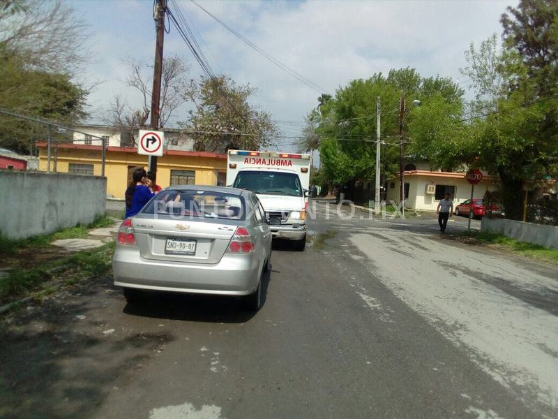 CHOQUE ENTRE DOS VEHÍCULOS EN CALLES DE MMORELOS, REPORTAN SOLO DAÑOS MATERIALES.